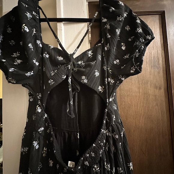American Eagle XL beautiful flowy dress- fits wonderfully. - Picture 7 of 10